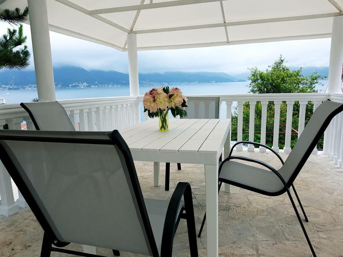 Boka Apartments Tivat Extérieur photo